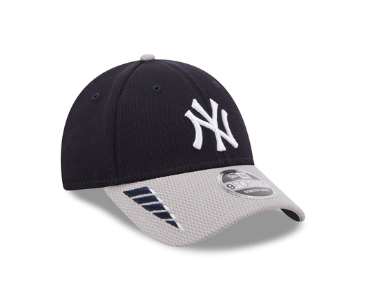 New York Yankees New Era 2 Tone Rush 9forty Stretch Snap