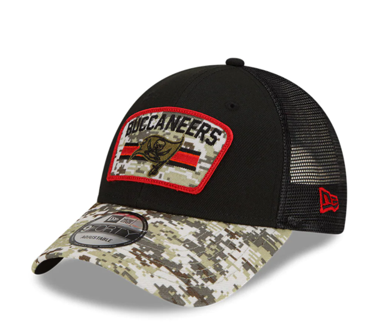 Tampa Bay Buccaneers New Era 2021 Salute To Service 9Forty Adjustable Hat