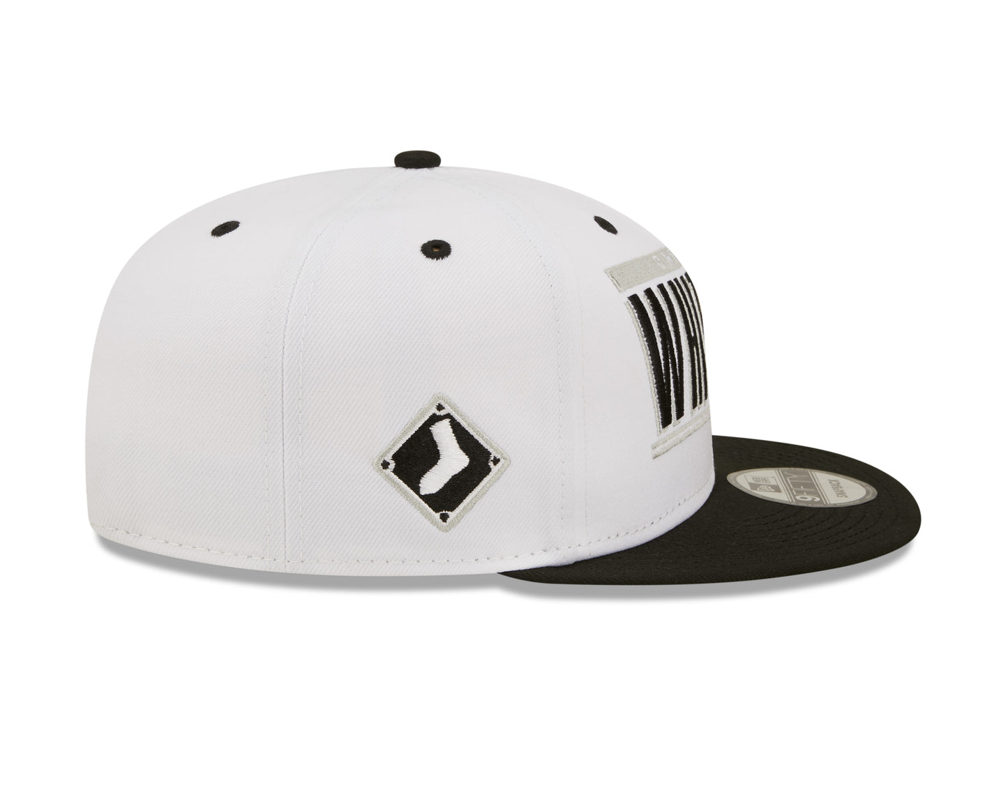 Chicago White Sox New Era Retro Title 9FIFTY Snapback Hat - White/Black