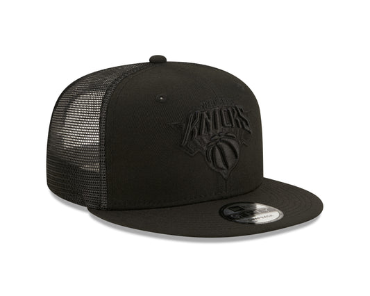 New York Knicks New Era Black & Black Classic Trucker Mesh 9Fifty Hat