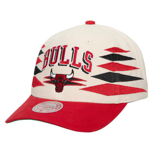 Chicago Bulls Mitchell & Ness Off White Diamond Pro Snapback