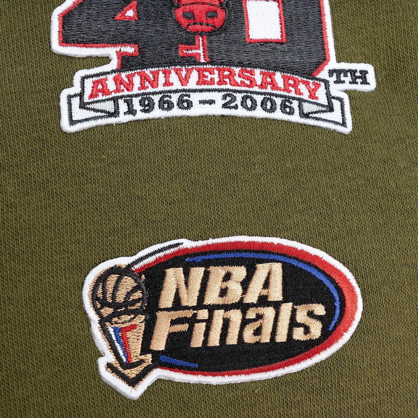 Chicago Bulls Mitchell & Ness Flight Script Olive Hoody