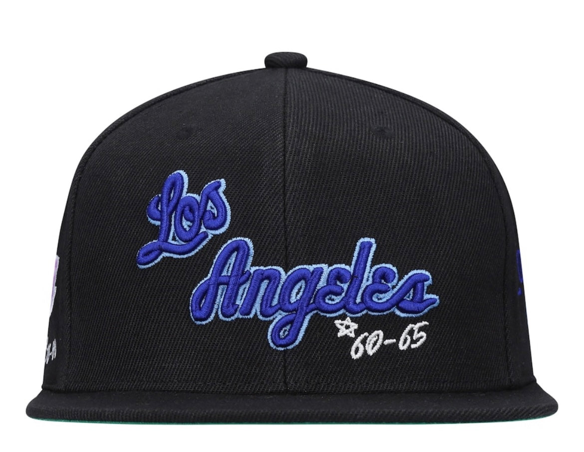 Los Angeles Lakers Mitchell & Ness Hardwood Classics Timeline Fitted Hat - Black