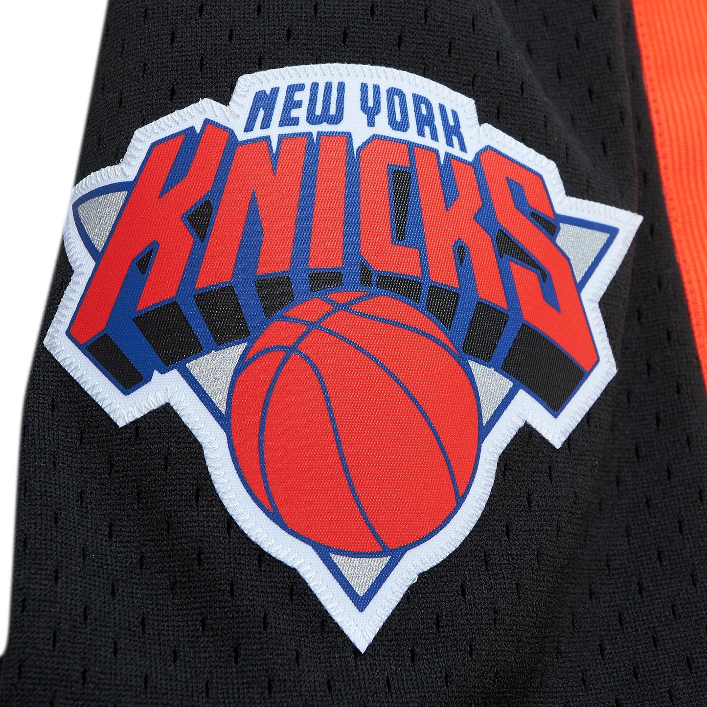 New York Knicks Mitchell & Ness Hardwood Classics Cream 1996 Logo Swingman Shorts