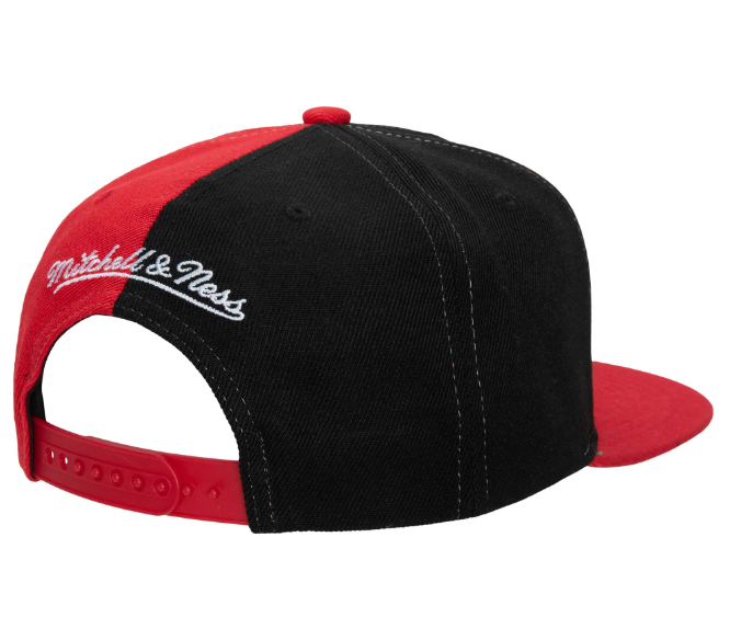 Chicago Bulls Mitchell & Ness Retroline Snapback Hat - Red