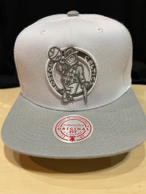 Boston Celtics Mitchell & Ness NBA Cool Gray 7 Snapback - White