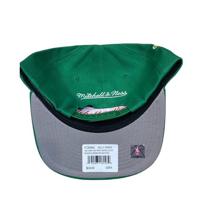 Boston Celtics Mitchell & Ness 2008 NBA Champ Year Trophy Snapback Hat - Green