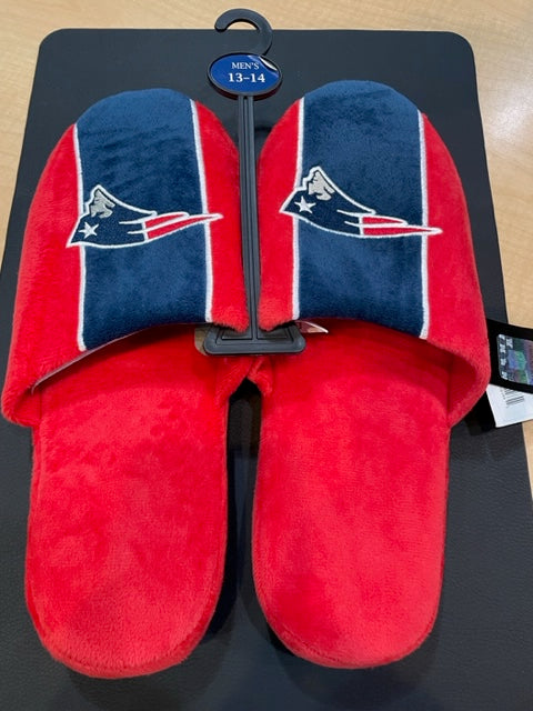 New England Patriots Mens Foco NFL Team All Over Logo Slippers